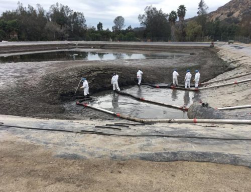 Pumping of an industrial sludge pond using 4 high-performance vacuum trucks